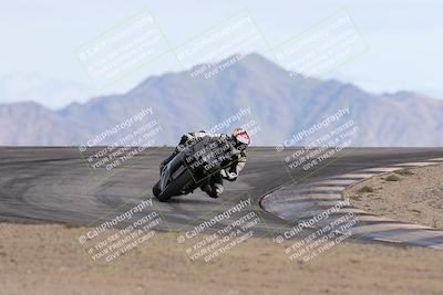 media/Nov-16-2025-Race Pace (Sun) [[8c5fa54630]]/Non Verified Riders (1st 20 Minutes)/6-Turn 12 (2pm)/